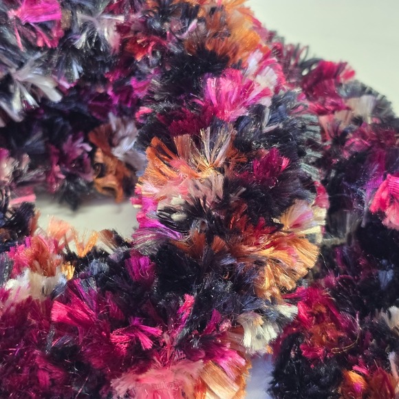 Handmade Knit Scarf Plum Magenta Black Fluffy Yarn Women‎ - Picture 4 of 6